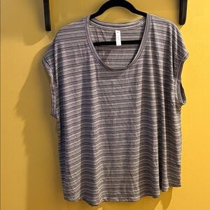 Athleta Gray & White Striped Short Sleeve Scoop Neck Top